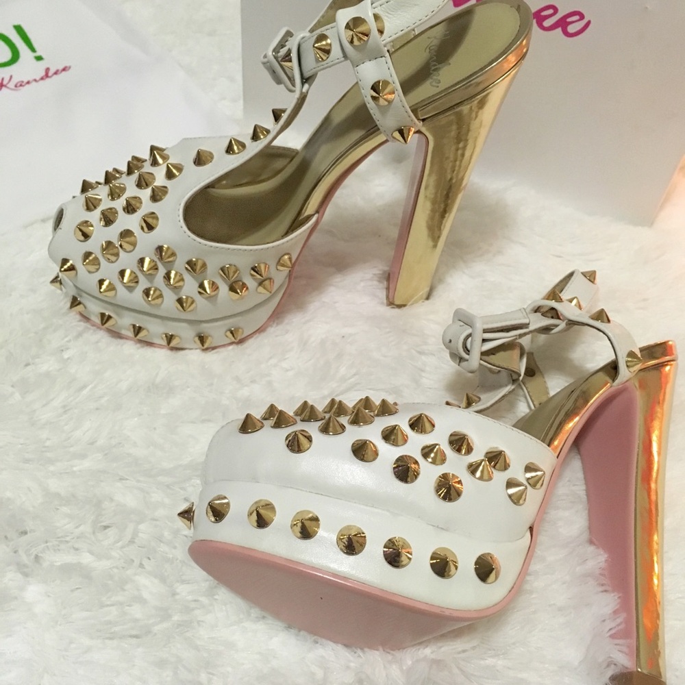 NEW Kandee shoes sky high White Studded platforms
